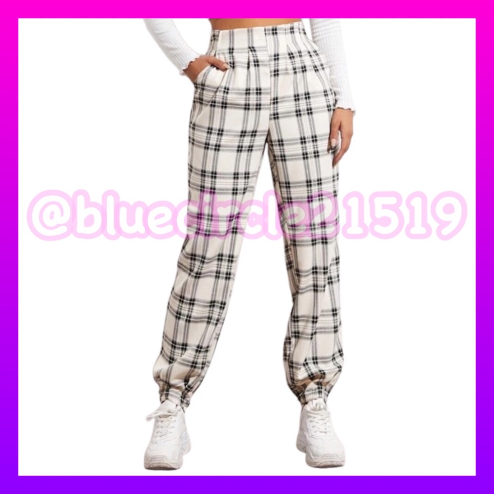 ⬇️ Black and White High Waist Tartan Paperbag Waist Pants with Pockets Medium